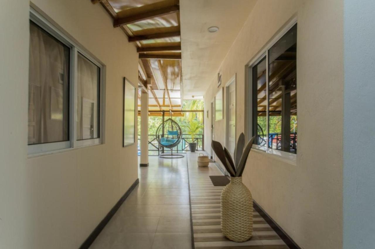 Varunula Surf Camp Thulusdhoo Bagian luar foto