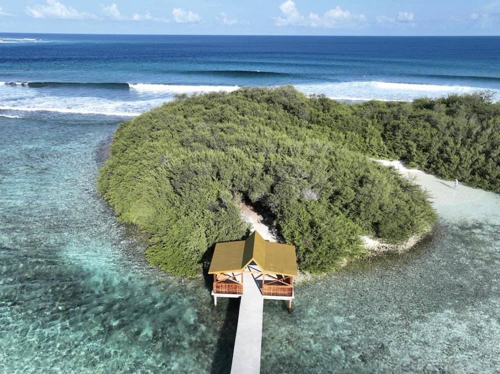 Varunula Surf Camp Thulusdhoo Bagian luar foto